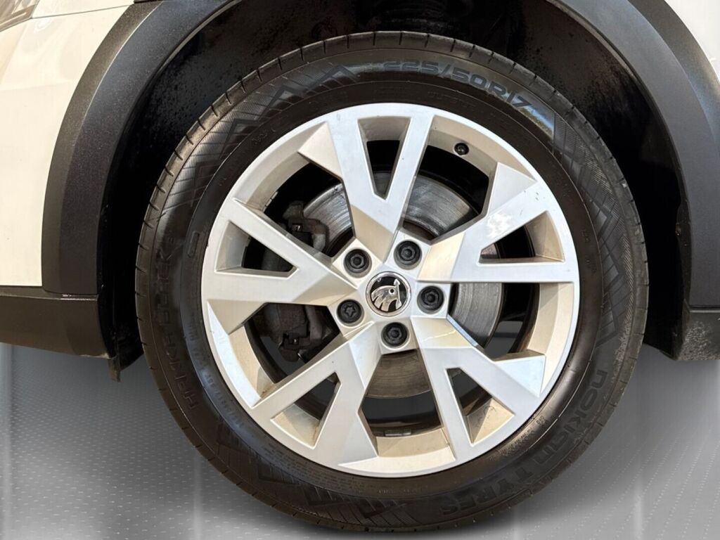 Skoda Octavia 2016 Valkoinen