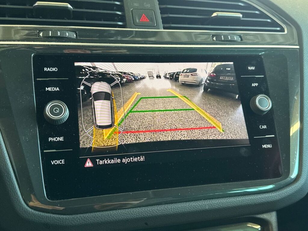 Volkswagen Tiguan 2022 Musta