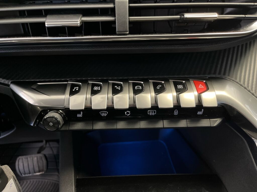 Peugeot 3008 2019 Valkoinen