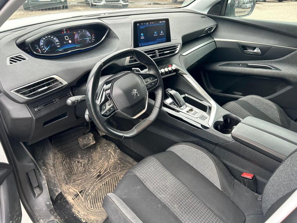 Peugeot 3008 2019 Valkoinen