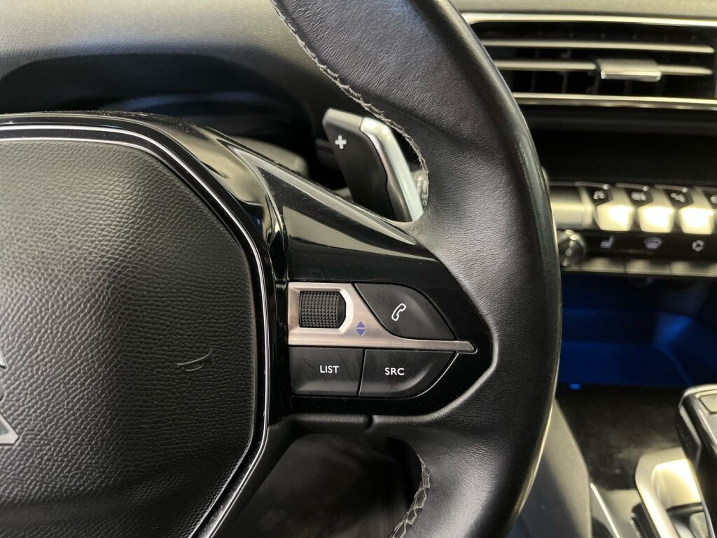 Peugeot 3008 2019 Valkoinen