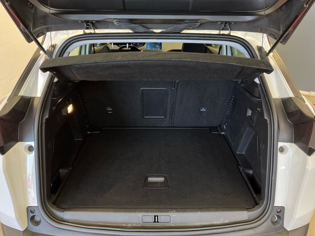 Peugeot 3008 2019 Valkoinen