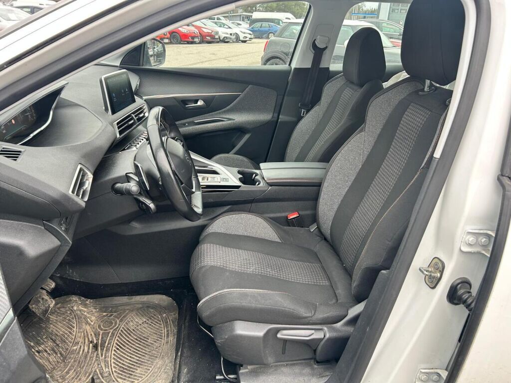 Peugeot 3008 2019 Valkoinen