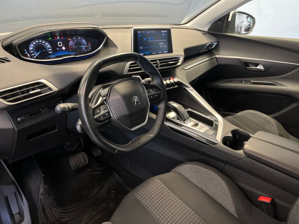 Peugeot 3008 2019 Valkoinen