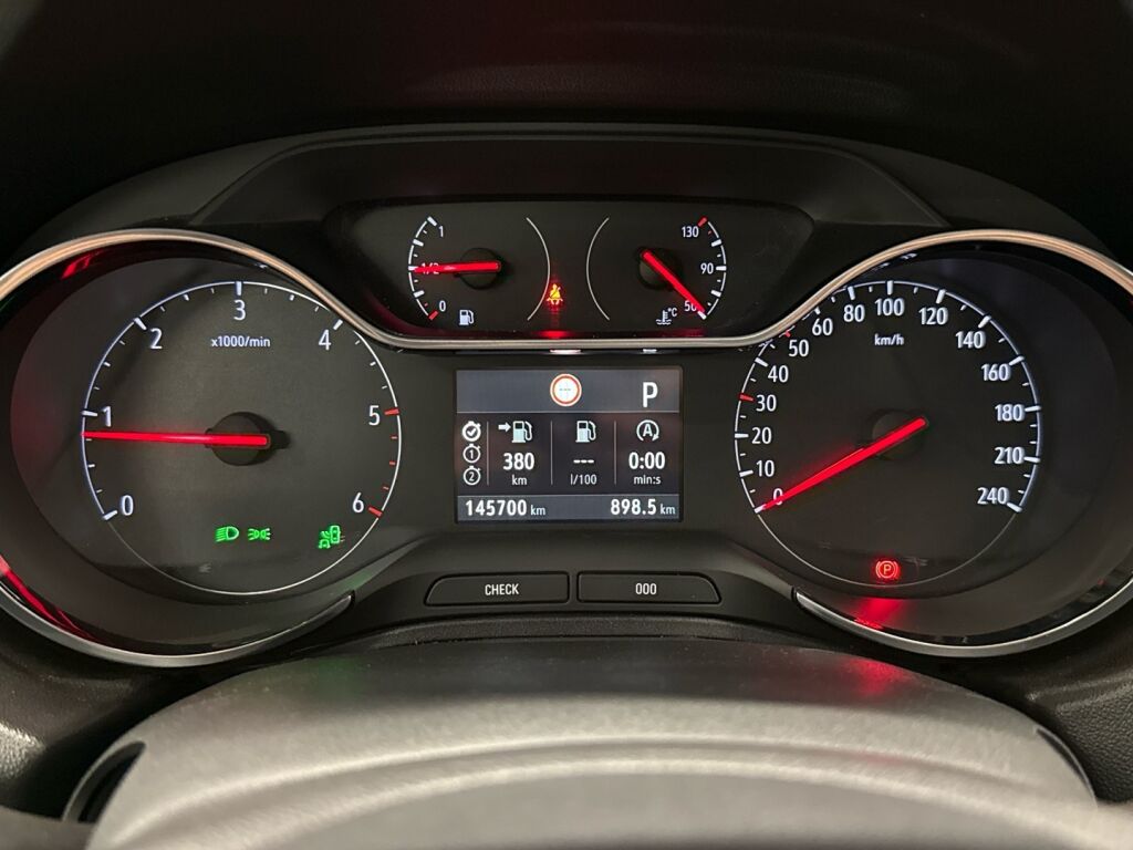 Opel Grandland X 2019 Valkoinen