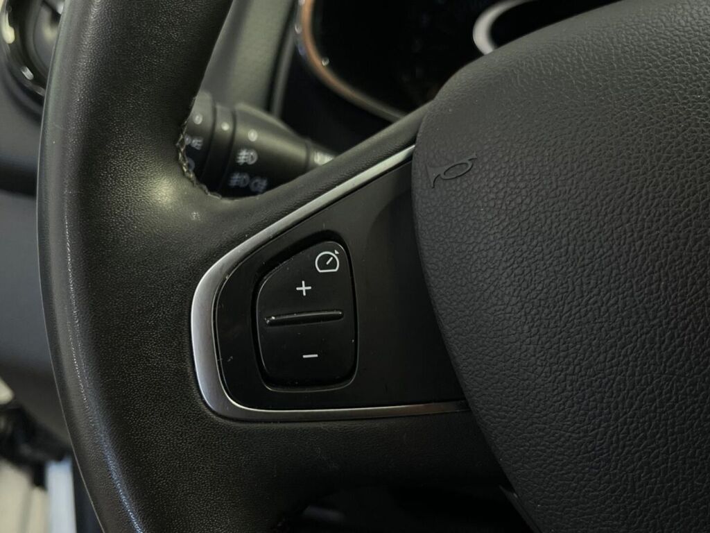 Renault Clio 2018 Valkoinen