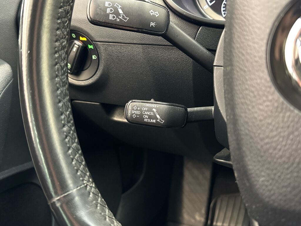 Skoda Octavia 2020 Harmaa