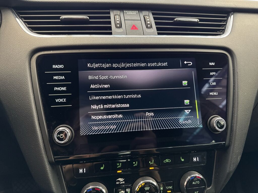 Skoda Octavia 2020 Harmaa