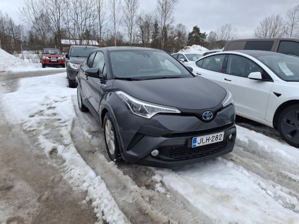 Toyota C-HR 2018 Harmaa
