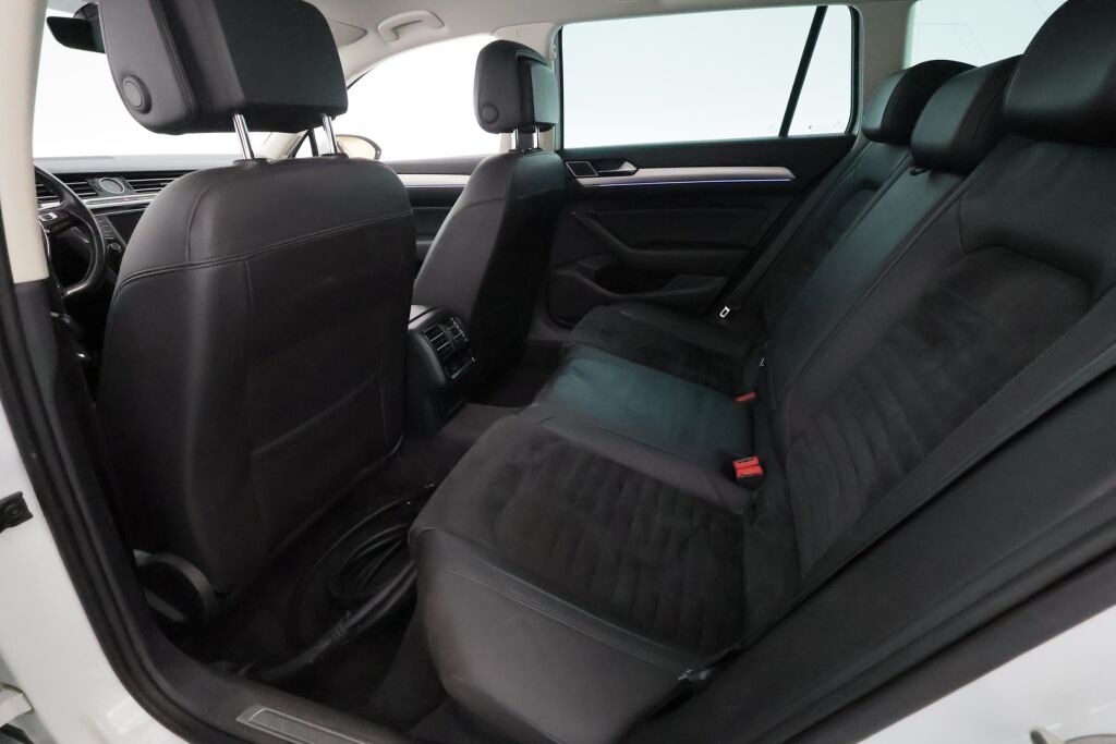 Volkswagen Passat 2017 Valkoinen