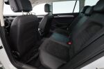 Volkswagen Passat 2017 Valkoinen