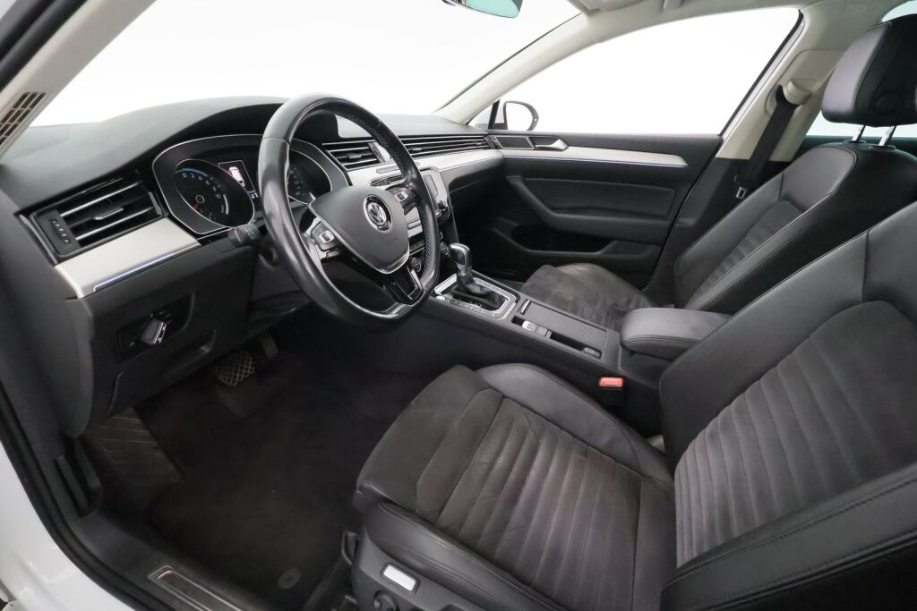 Volkswagen Passat 2017 Valkoinen