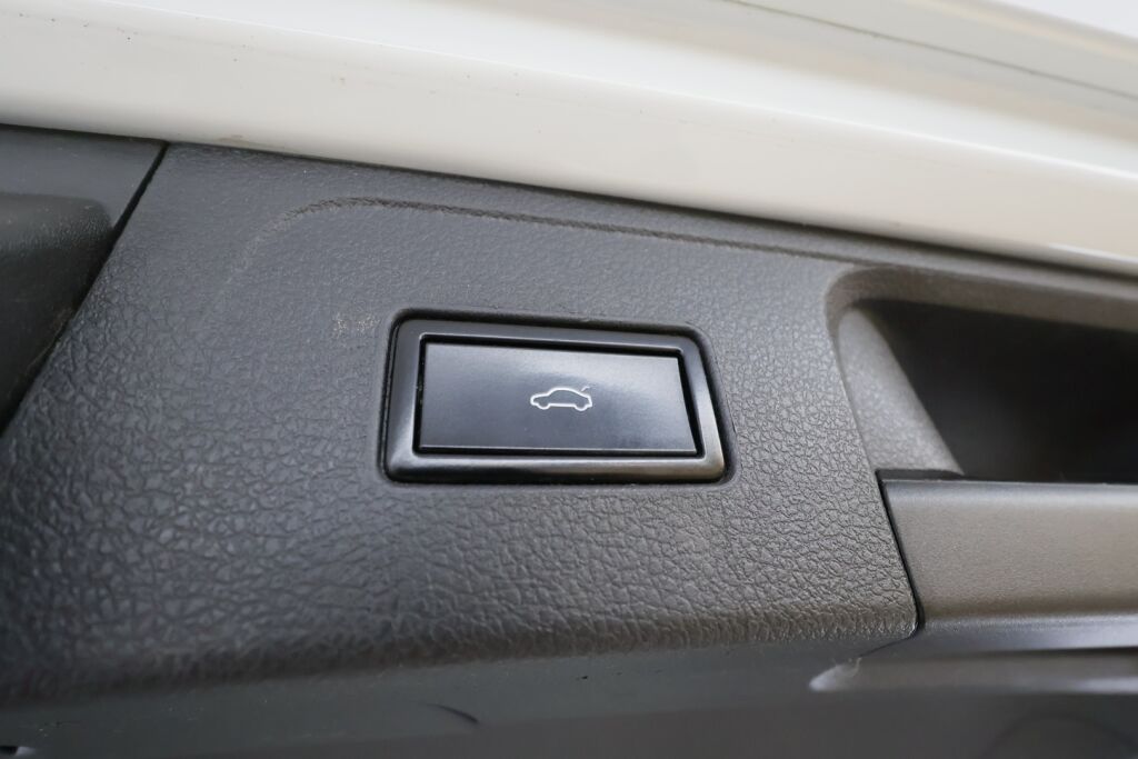 Volkswagen Passat 2017 Valkoinen