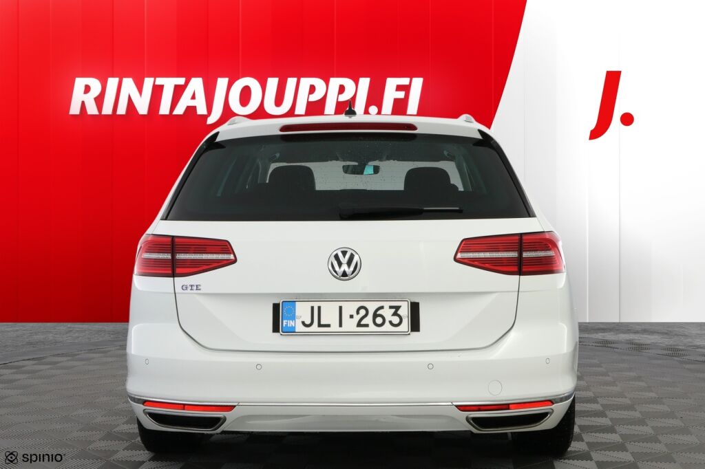 Volkswagen Passat 2017 Valkoinen