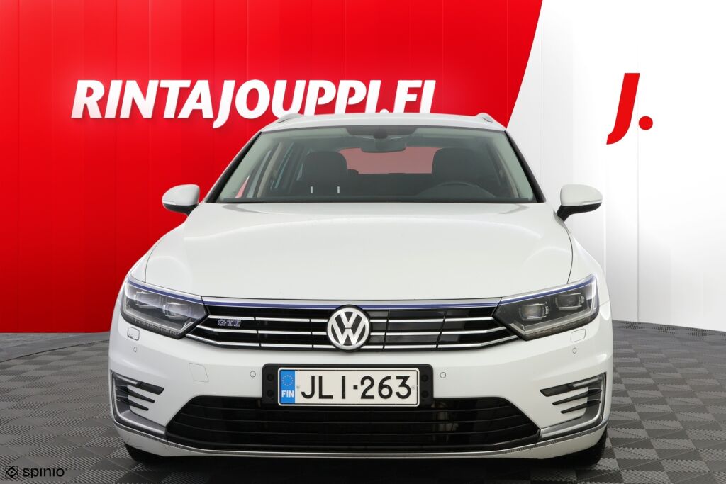 Volkswagen Passat 2017 Valkoinen