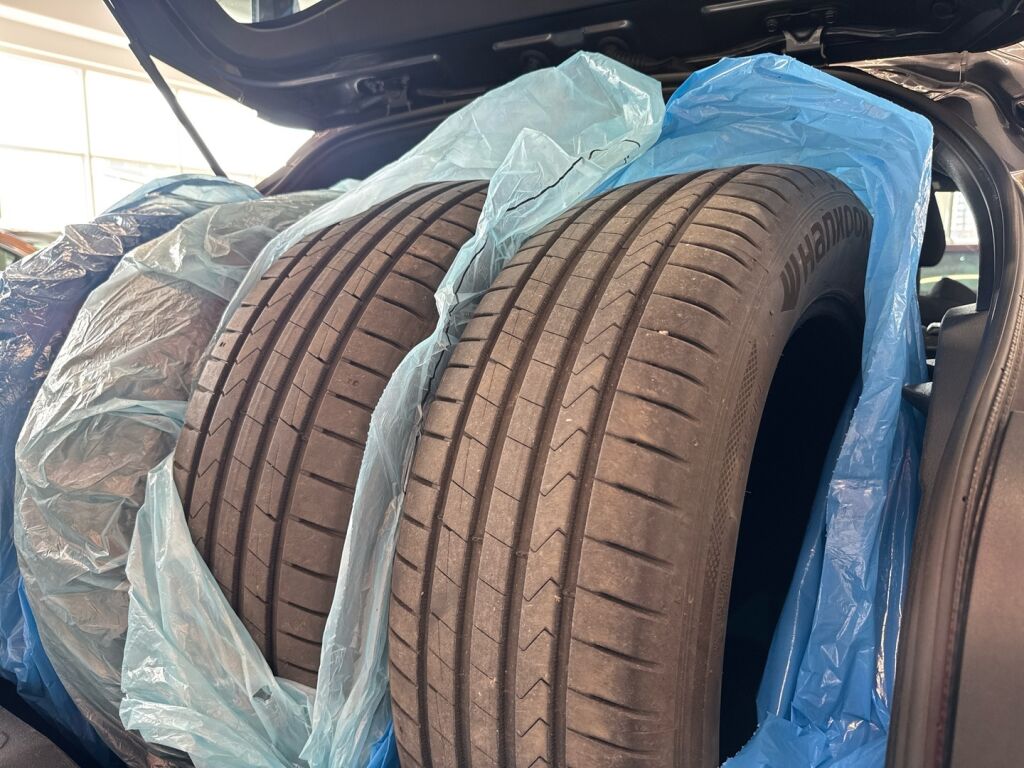 Toyota C-HR 2018 Harmaa