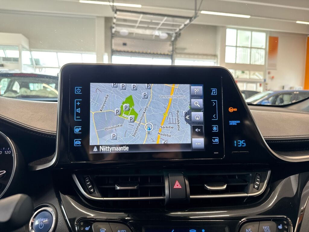 Toyota C-HR 2018 Harmaa