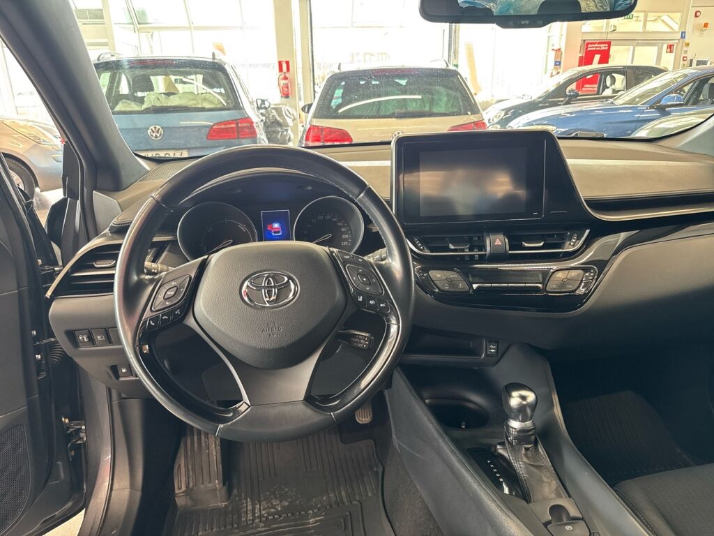 Toyota C-HR 2018 Harmaa
