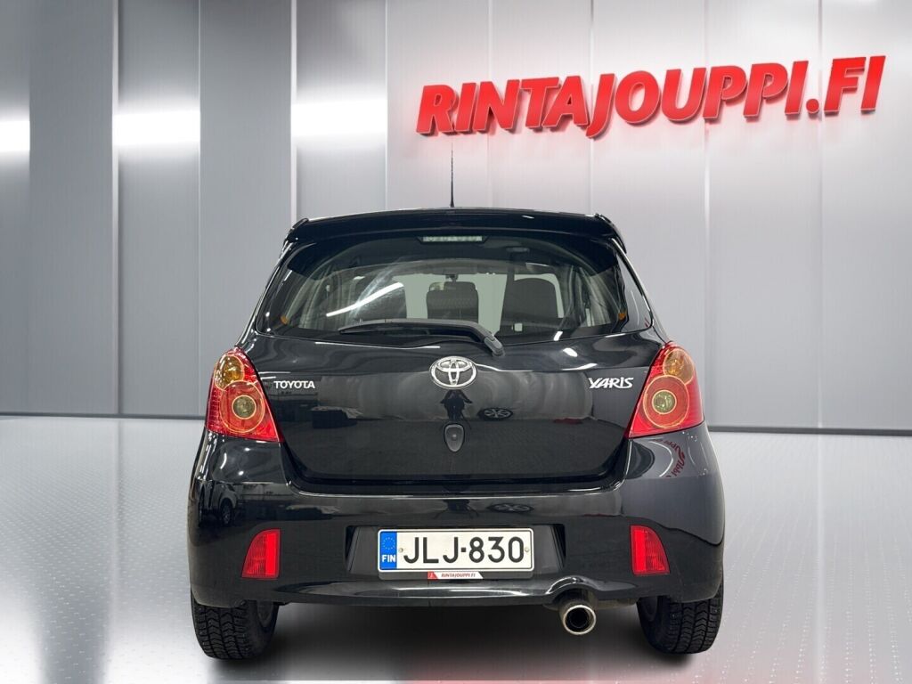 Toyota Yaris 2007 Musta