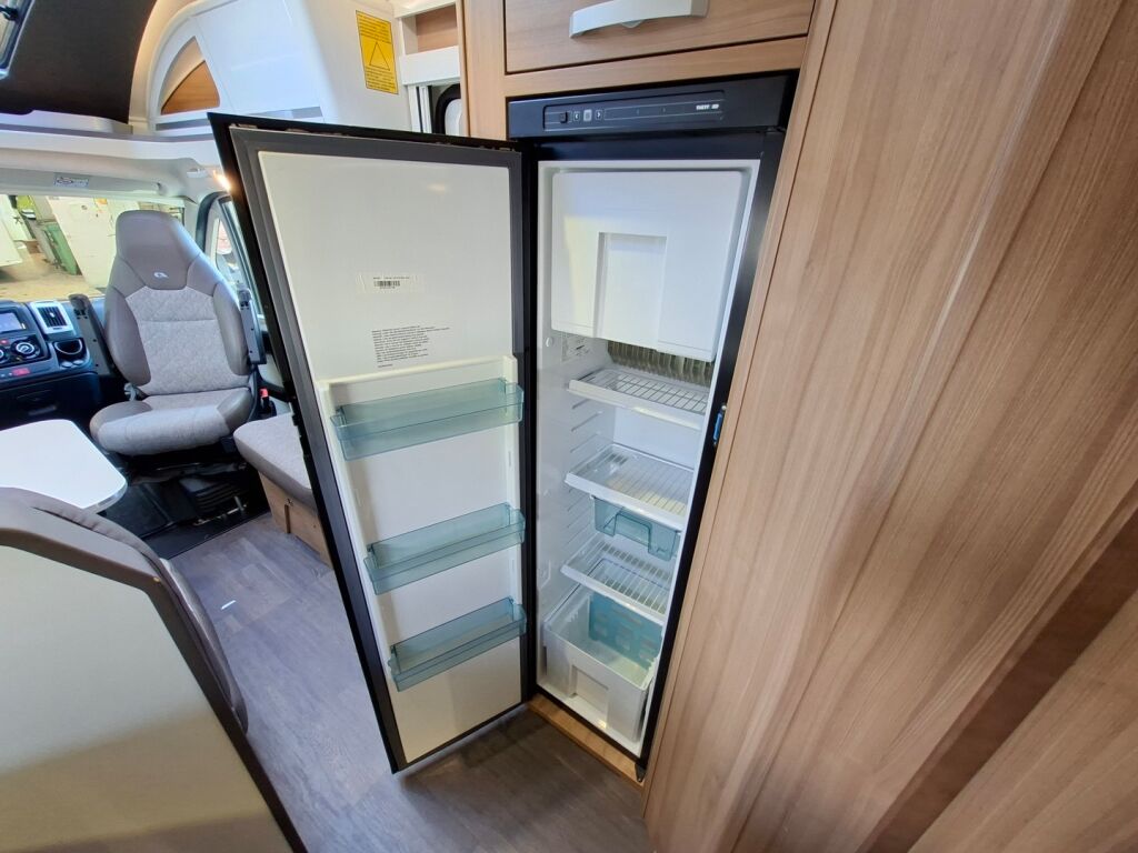 Adria Coral Supreme 670 SL 2019 Harmaa
