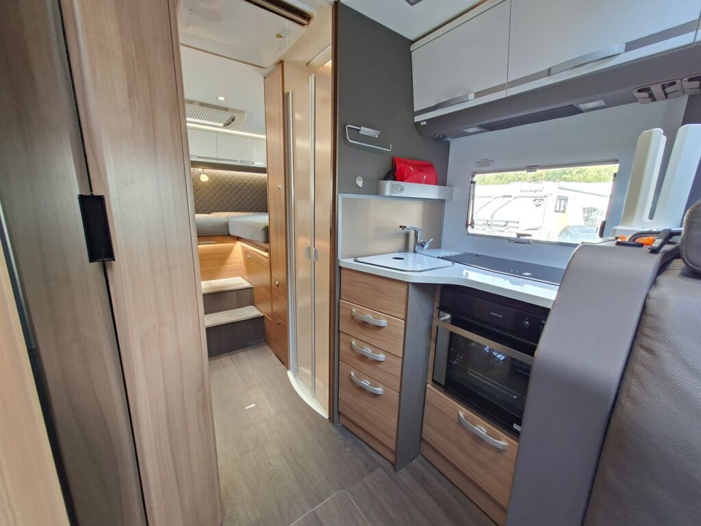 Adria Coral Supreme 670 SL 2019 Harmaa