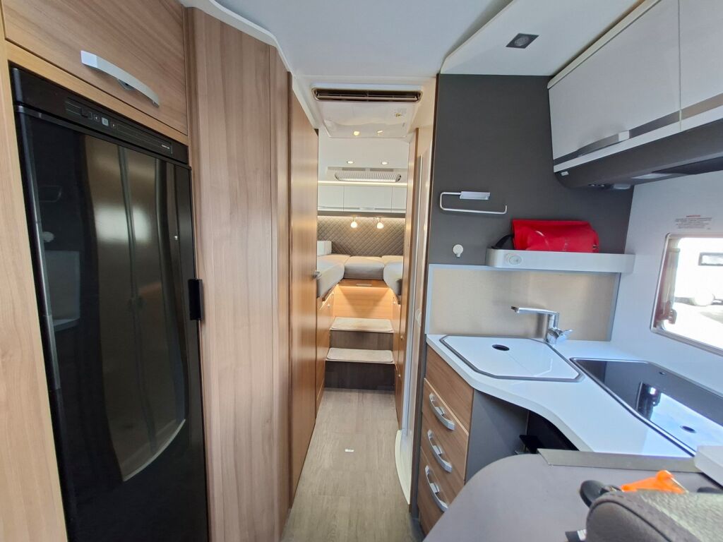 Adria Coral Supreme 670 SL 2019 Harmaa