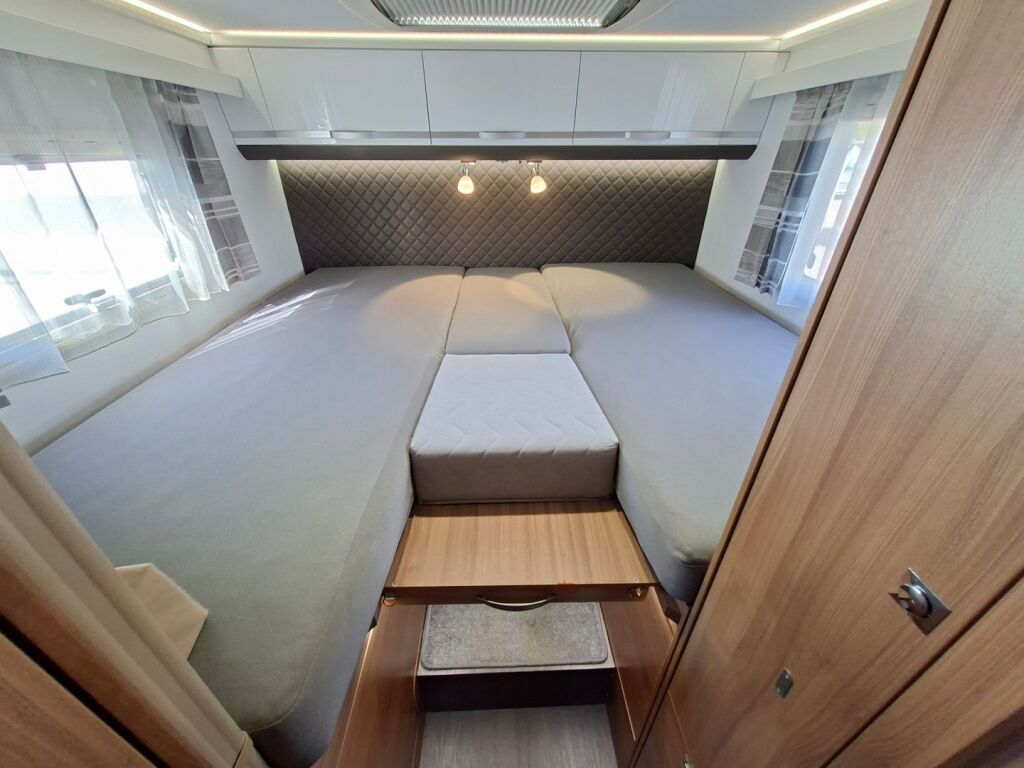 Adria Coral Supreme 670 SL 2019 Harmaa