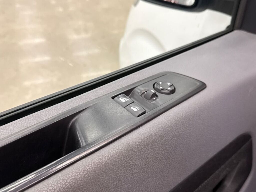 Opel Vivaro 2019 Valkoinen