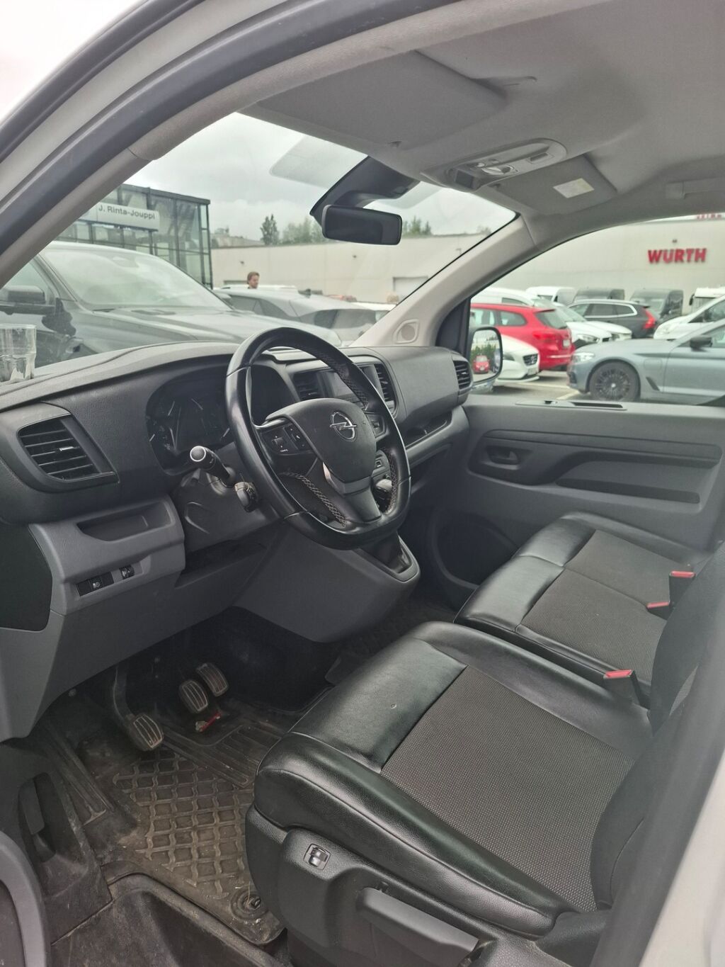 Opel Vivaro 2019 Valkoinen