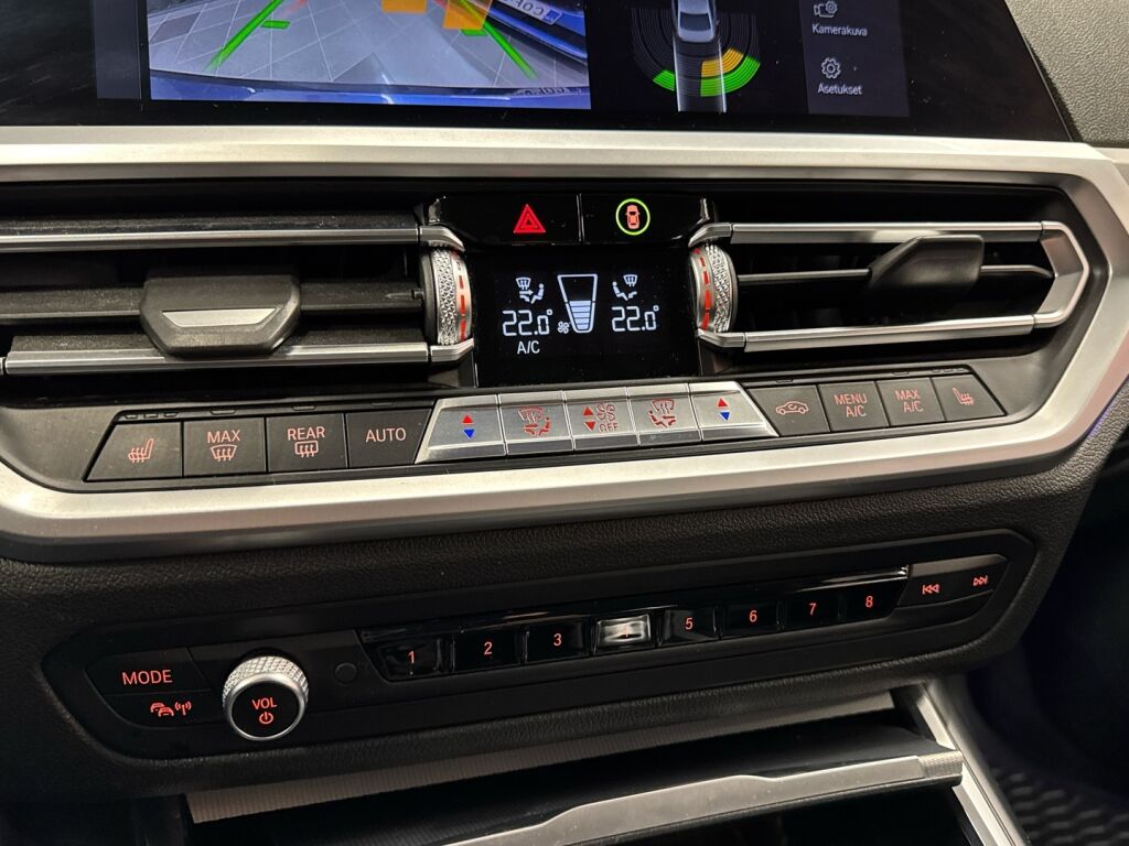 BMW 330 2020 Sininen