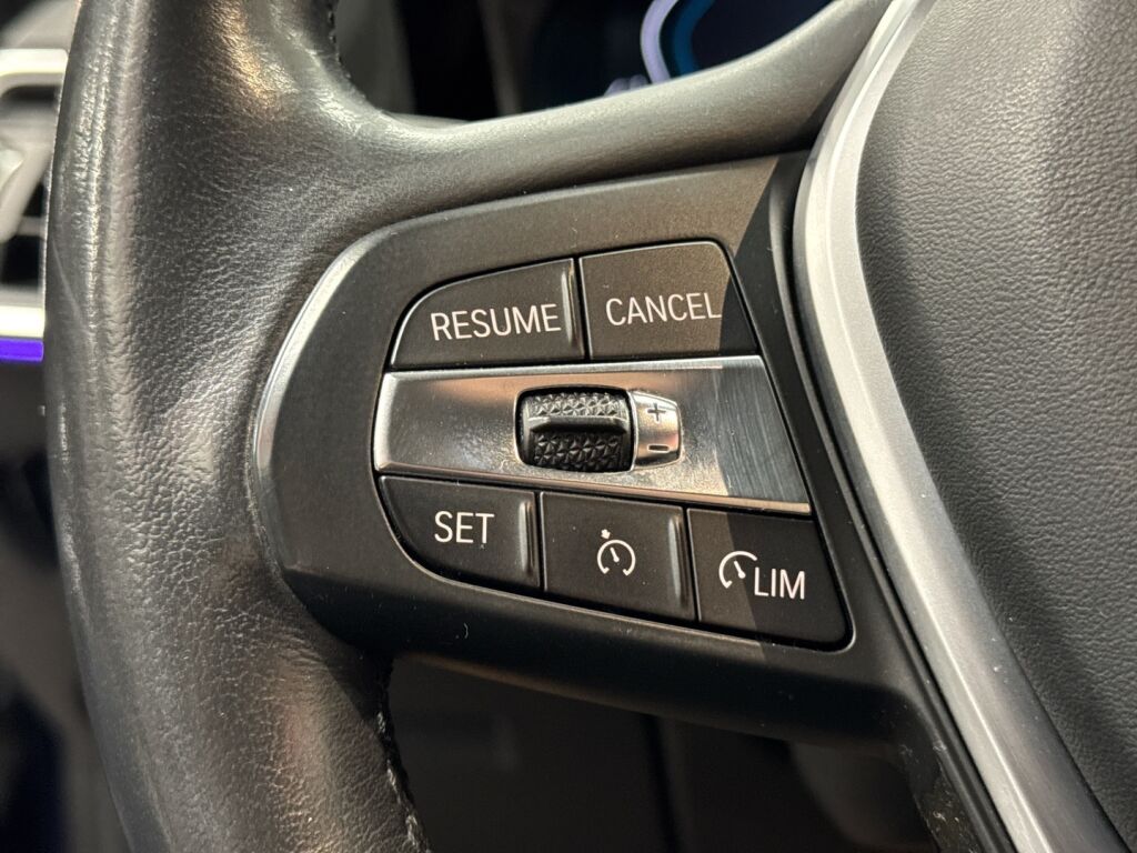 BMW 330 2020 Sininen