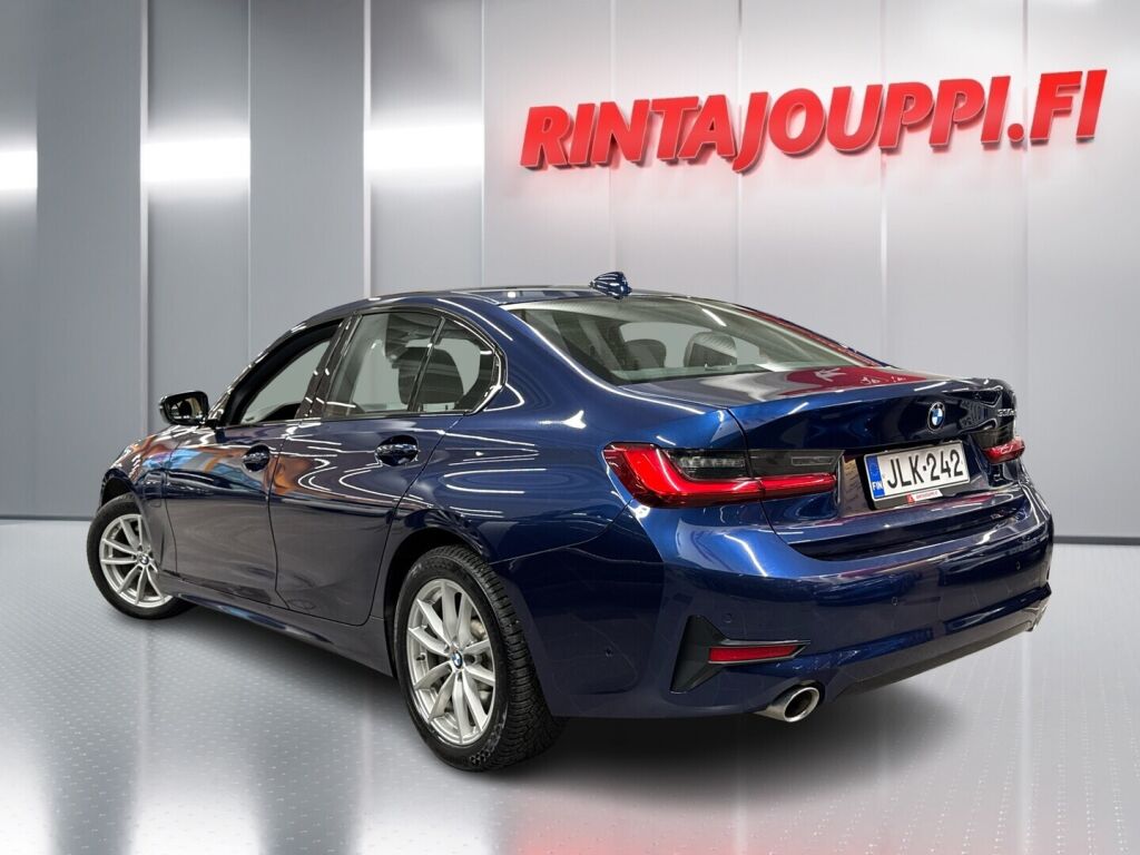 BMW 330 2020 Sininen