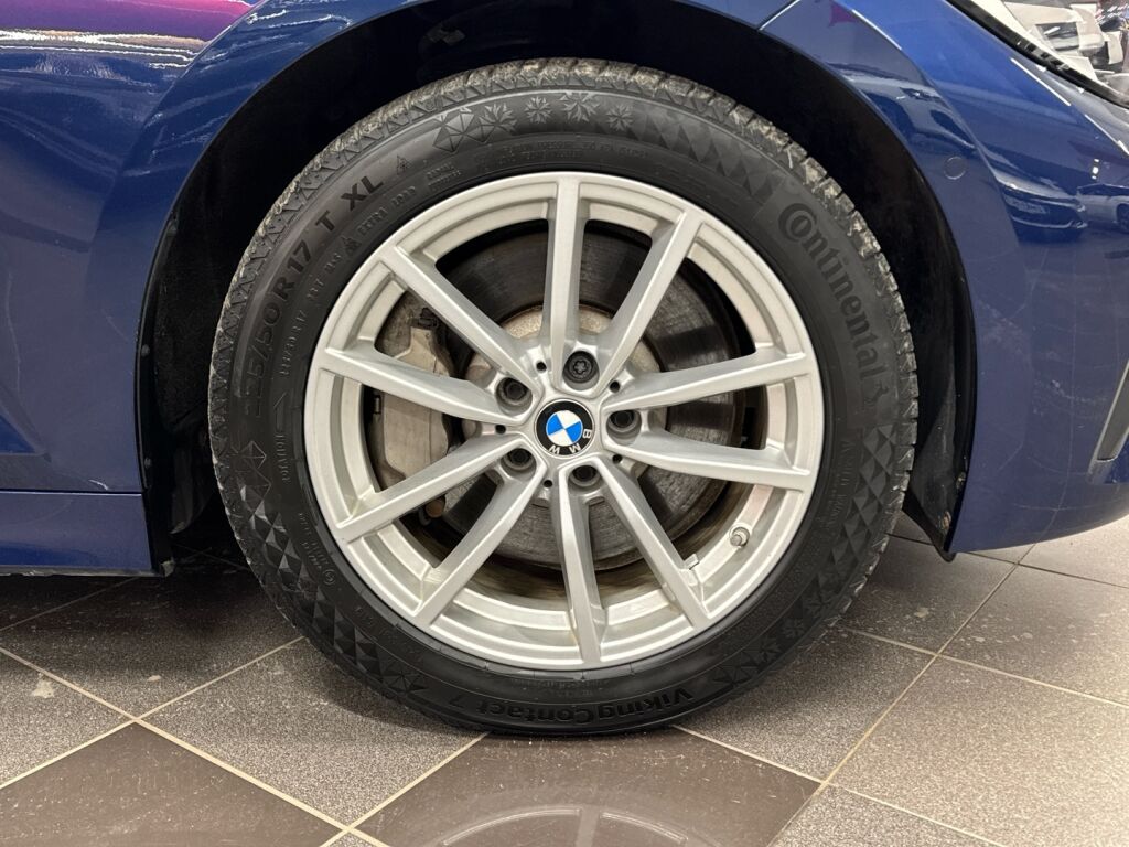 BMW 330 2020 Sininen