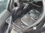 Volvo V40 2016 Musta