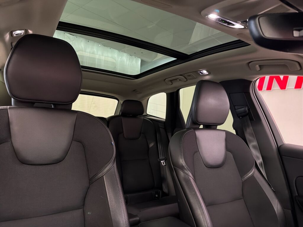 Volvo XC60 2020 Valkoinen