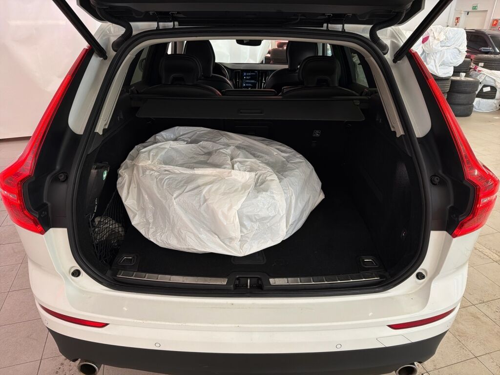 Volvo XC60 2020 Valkoinen