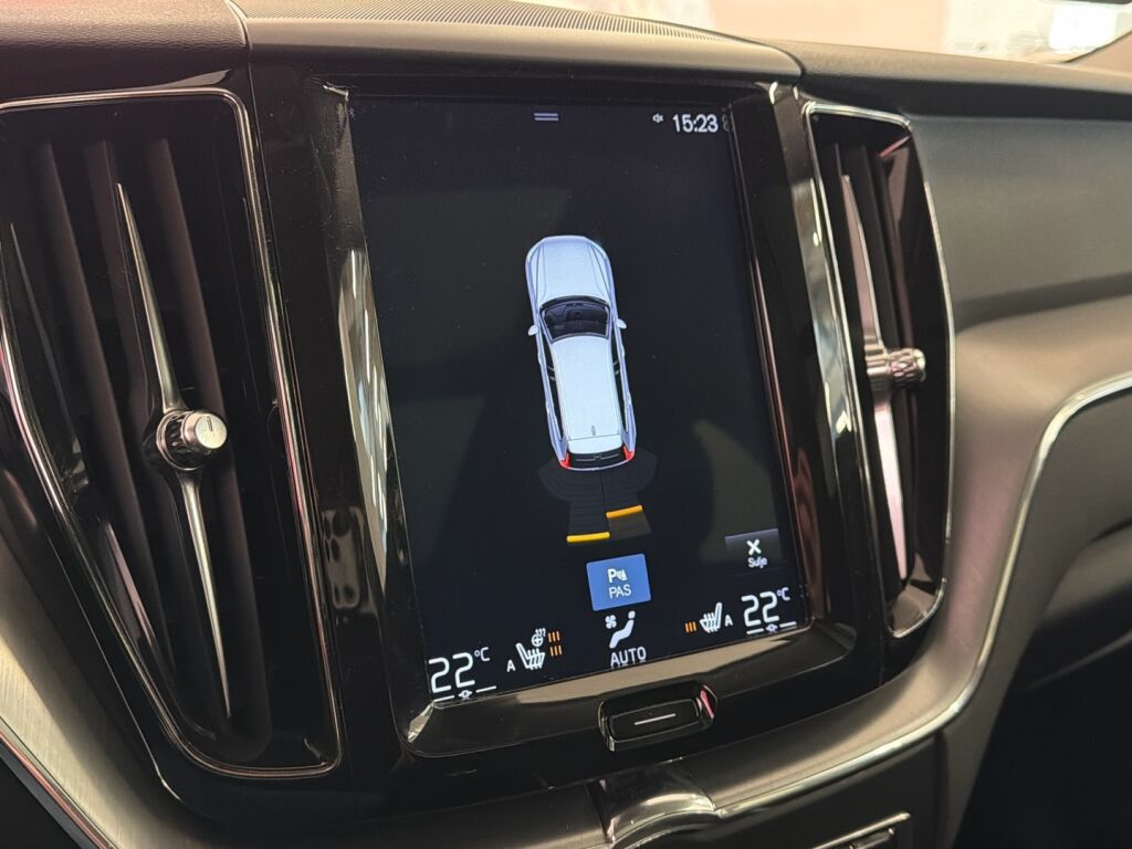 Volvo XC60 2020 Valkoinen