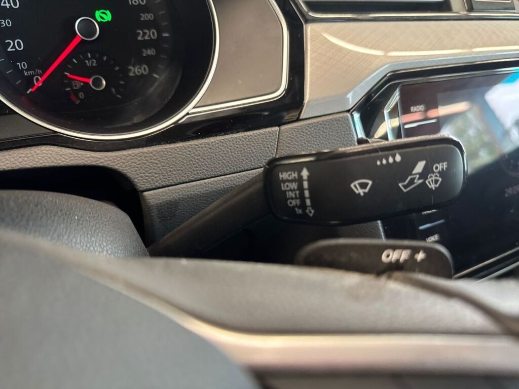 Volkswagen Passat 2020 Valkoinen