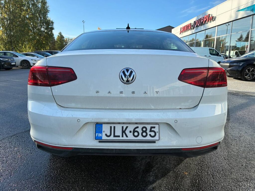 Volkswagen Passat 2020 Valkoinen