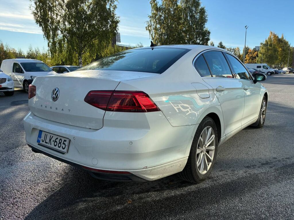 Volkswagen Passat 2020 Valkoinen