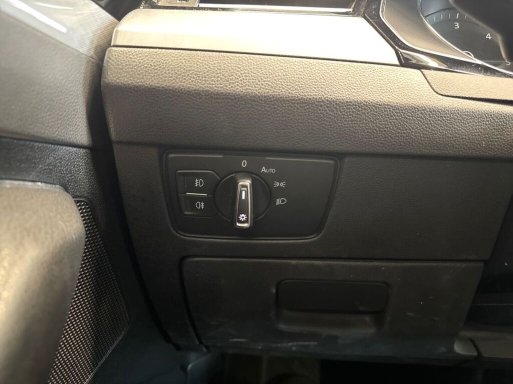 Volkswagen Passat 2020 Valkoinen