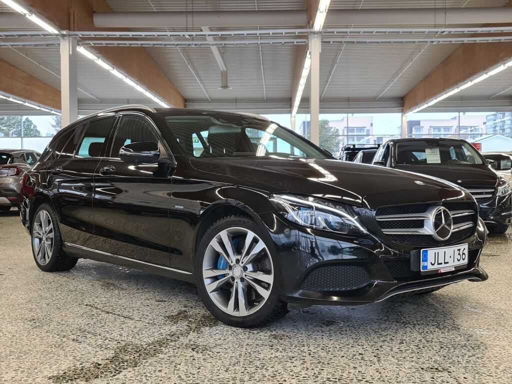 Mercedes-Benz C 2017 Musta