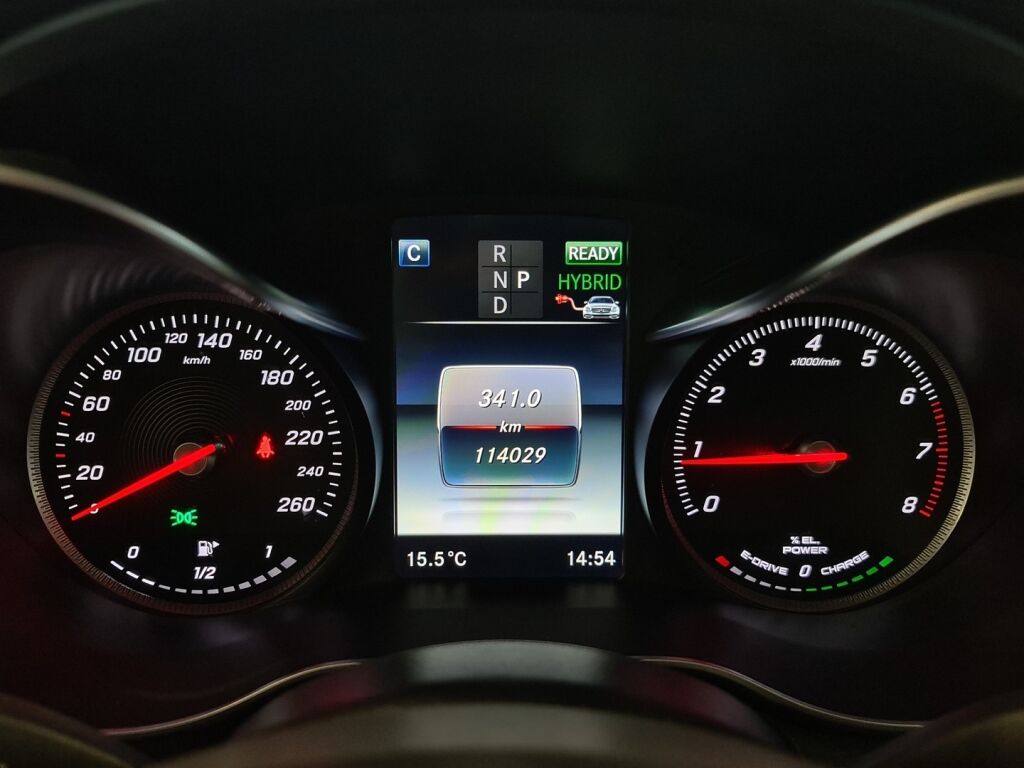 Mercedes-Benz C 2017 Musta