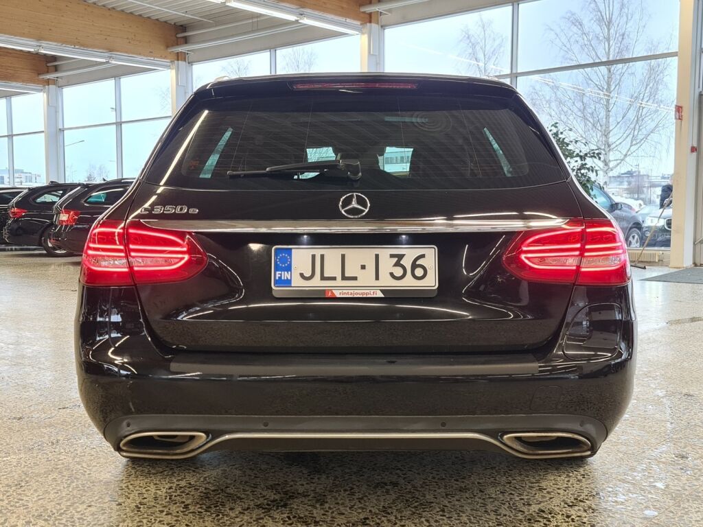Mercedes-Benz C 2017 Musta