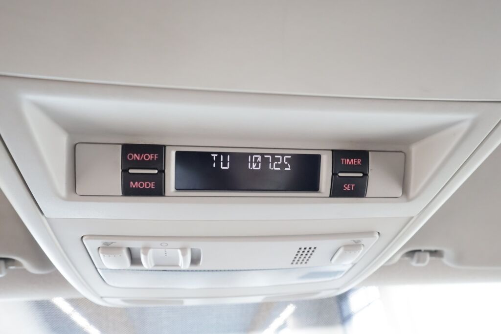 Volkswagen Transporter 2011 Valkoinen