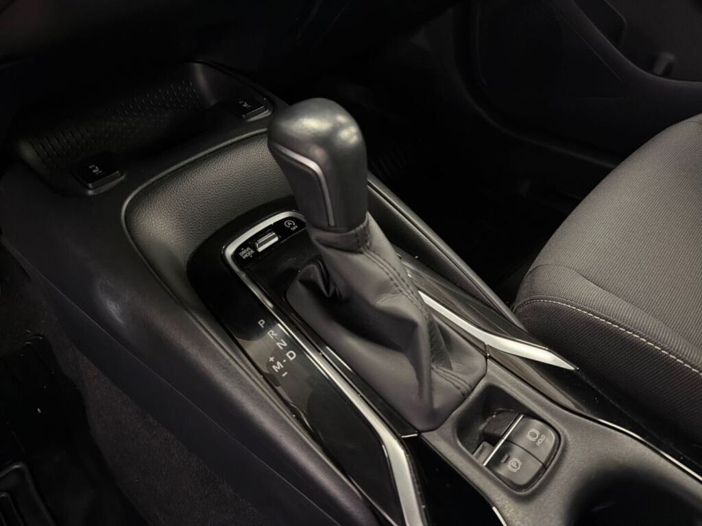 Toyota Corolla 2019 Ruskea (beige)
