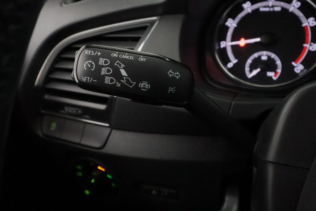 Skoda Fabia 2020 Valkoinen