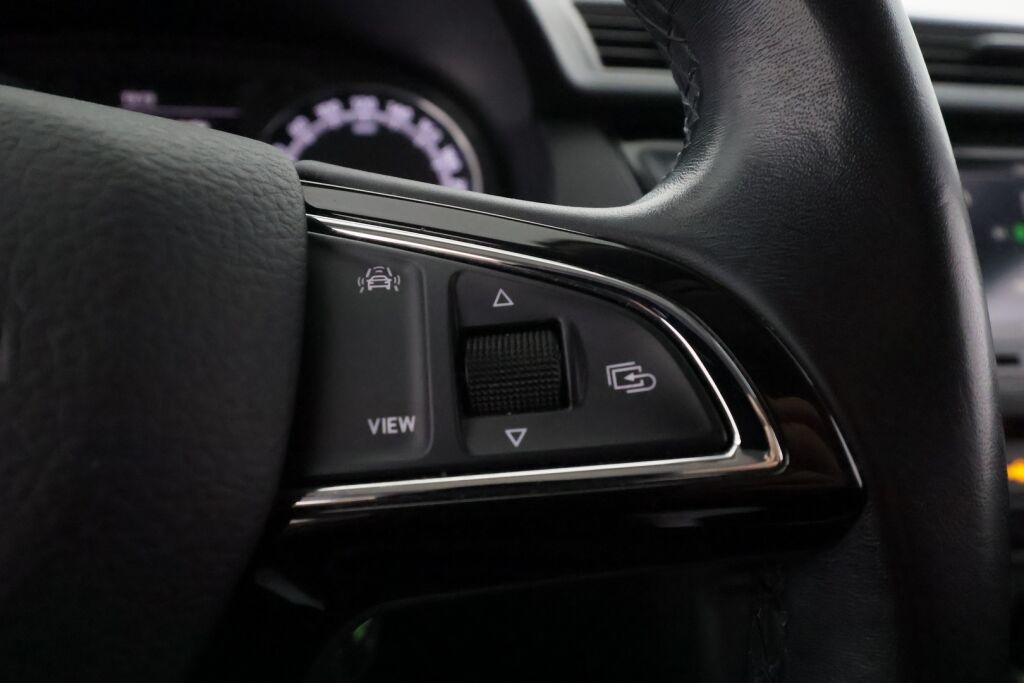 Skoda Fabia 2020 Valkoinen