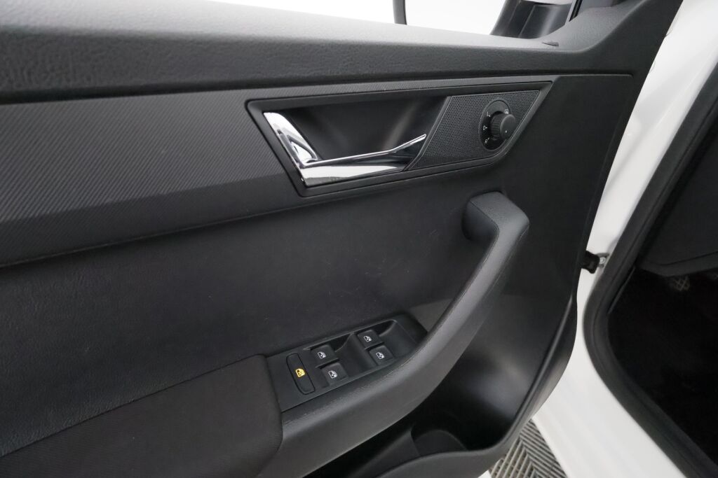 Skoda Fabia 2020 Valkoinen