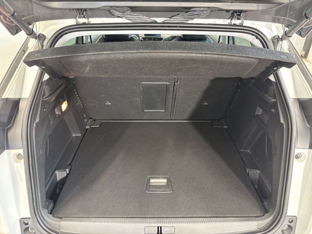 Peugeot 3008 2020 Valkoinen